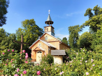 Kościół i okolica