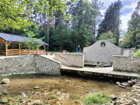 Kościół i okolica